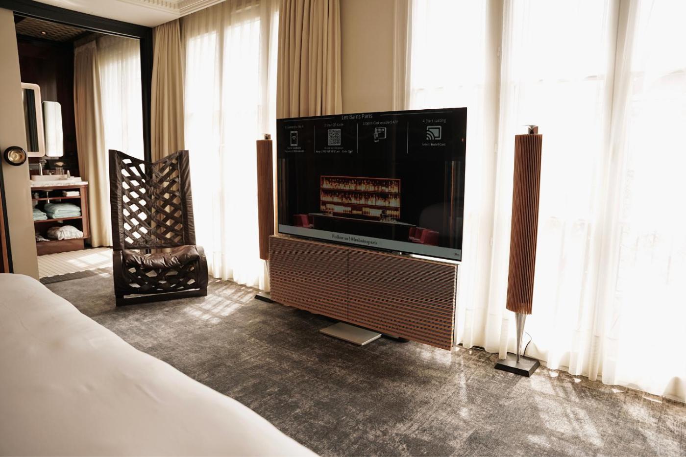 Les Bains Hotel