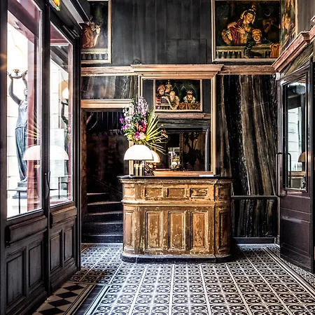 Les Bains Parigi